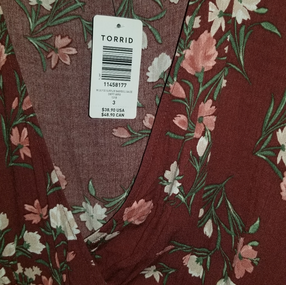 Torrid Hi-Low blouse - Picture 4 of 4
